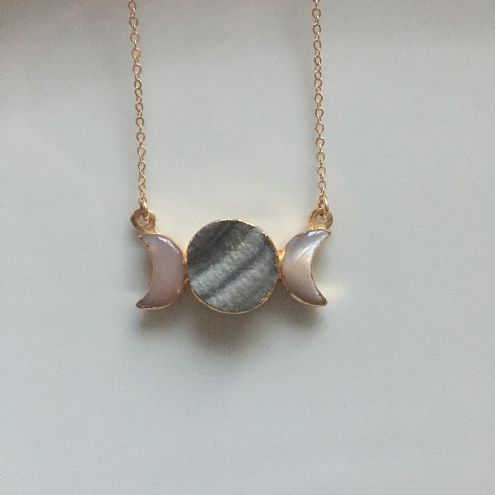 Moon Necklace Gold - Picture 2 of 2